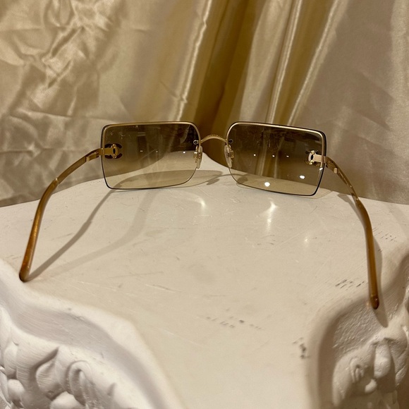 Chanel 4092 Rimless Crystal Rhinestone CC Vintage Y2K Sunglasses in Brown Hue - Picture 8 of 17